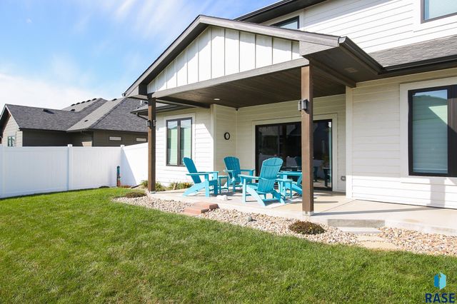 5509 E Canter Ridge Cir Circle, Sioux Falls, SD 57110