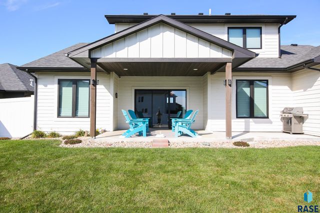 5509 E Canter Ridge Cir Circle, Sioux Falls, SD 57110