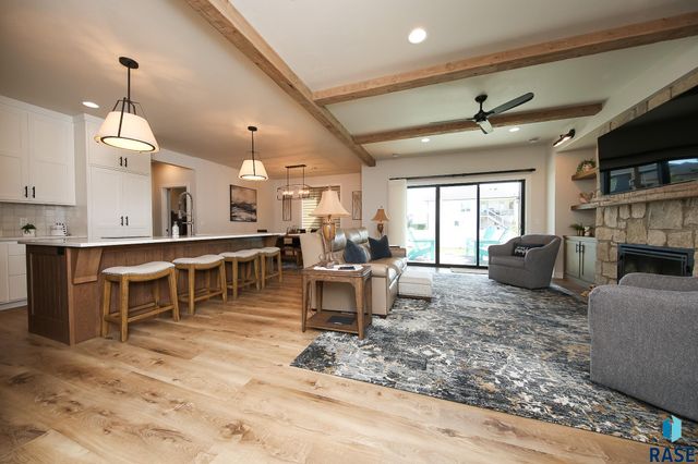 5509 E Canter Ridge Cir Circle, Sioux Falls, SD 57110