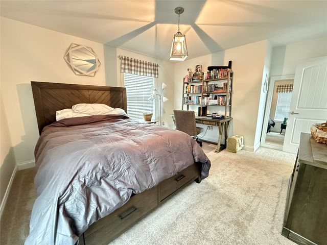 25 DRIFTWOOD Drive, Erie, PA 16511