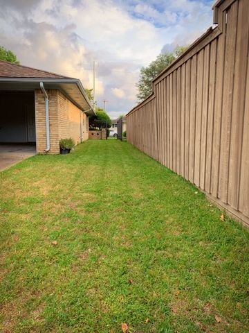 1813 University Drive, Richardson, TX 75081