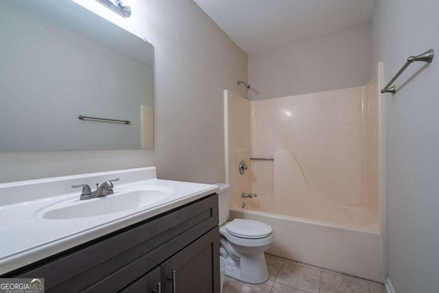 114 Bentley Parkway B, Woodstock, GA 30188