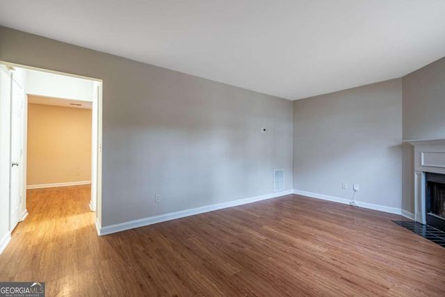 114 Bentley Parkway B, Woodstock, GA 30188