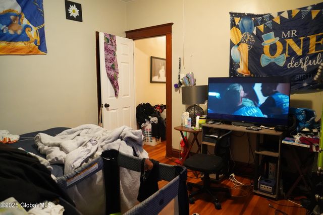 106 McAlpin Street, Albany, NY 12209