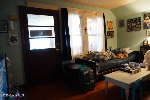 106 McAlpin Street, Albany, NY 12209