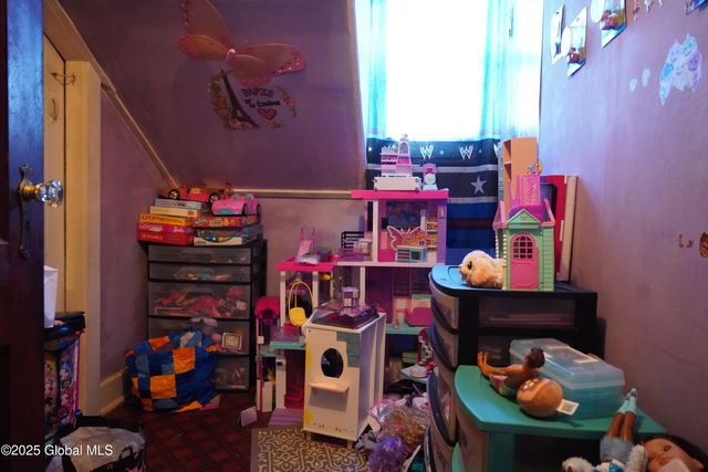 106 McAlpin Street, Albany, NY 12209