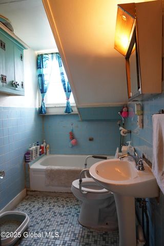 106 McAlpin Street, Albany, NY 12209