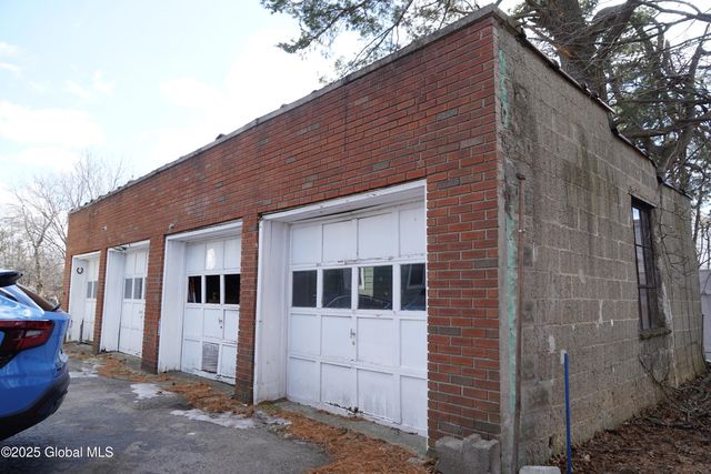 106 McAlpin Street, Albany, NY 12209