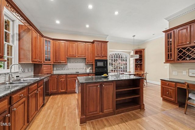 105 Ukiah Lane, Chapel Hill, NC 27514
