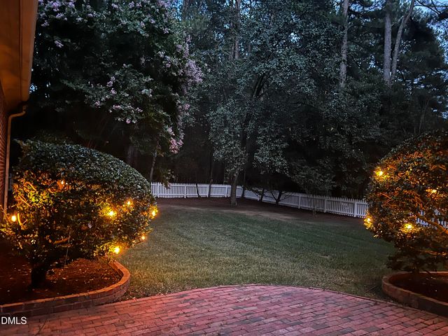 105 Ukiah Lane, Chapel Hill, NC 27514