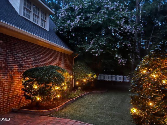 105 Ukiah Lane, Chapel Hill, NC 27514