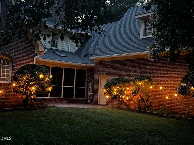 105 Ukiah Lane, Chapel Hill, NC 27514