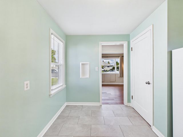 4807 N Elm St, Spokane, WA 99205