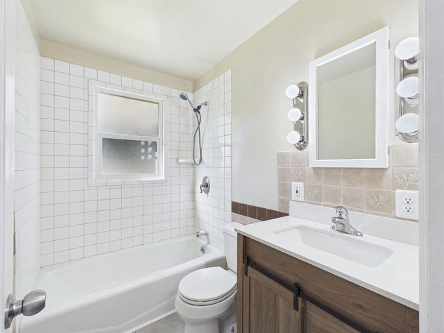 4807 N Elm St, Spokane, WA 99205