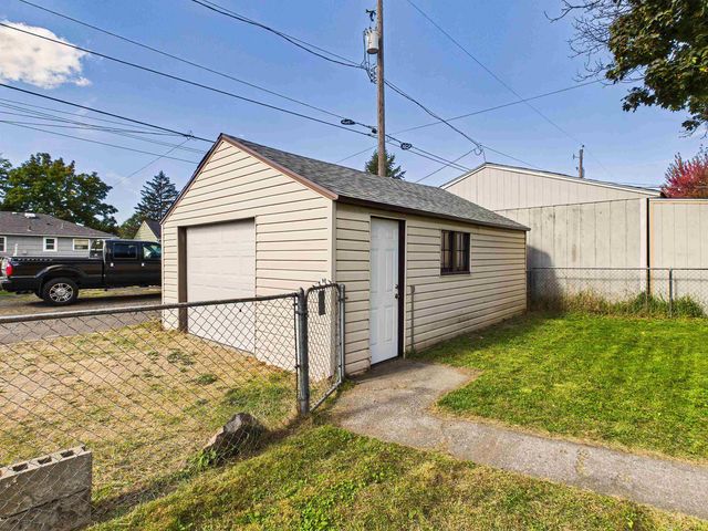 4807 N Elm St, Spokane, WA 99205