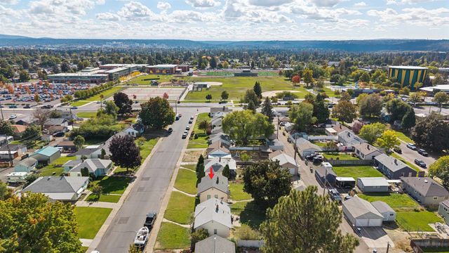4807 N Elm St, Spokane, WA 99205