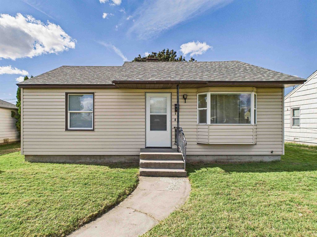 4807 N Elm St, Spokane, WA 99205 photo 2