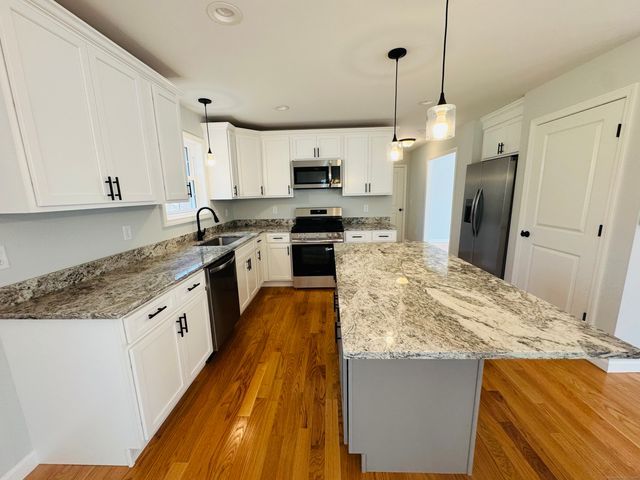 160 Ross Road, Killingly, CT 06239