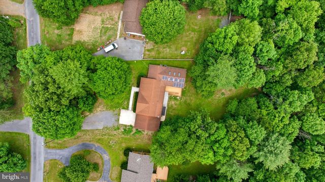 276 WISHBONE CIR, Hedgesville, WV 25427