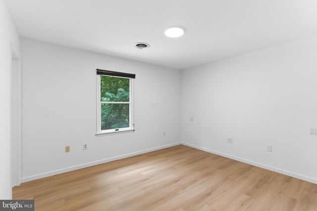 276 WISHBONE CIR, Hedgesville, WV 25427