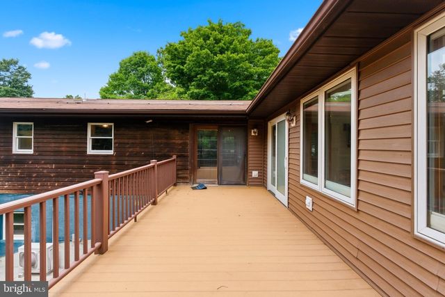 276 WISHBONE CIR, Hedgesville, WV 25427