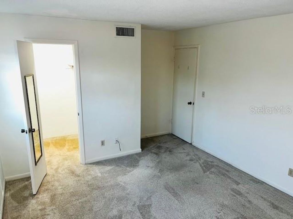 Image 17 of property listing at 625 N HALIFAX AVENUE 9, Daytona Beach, FL 32118