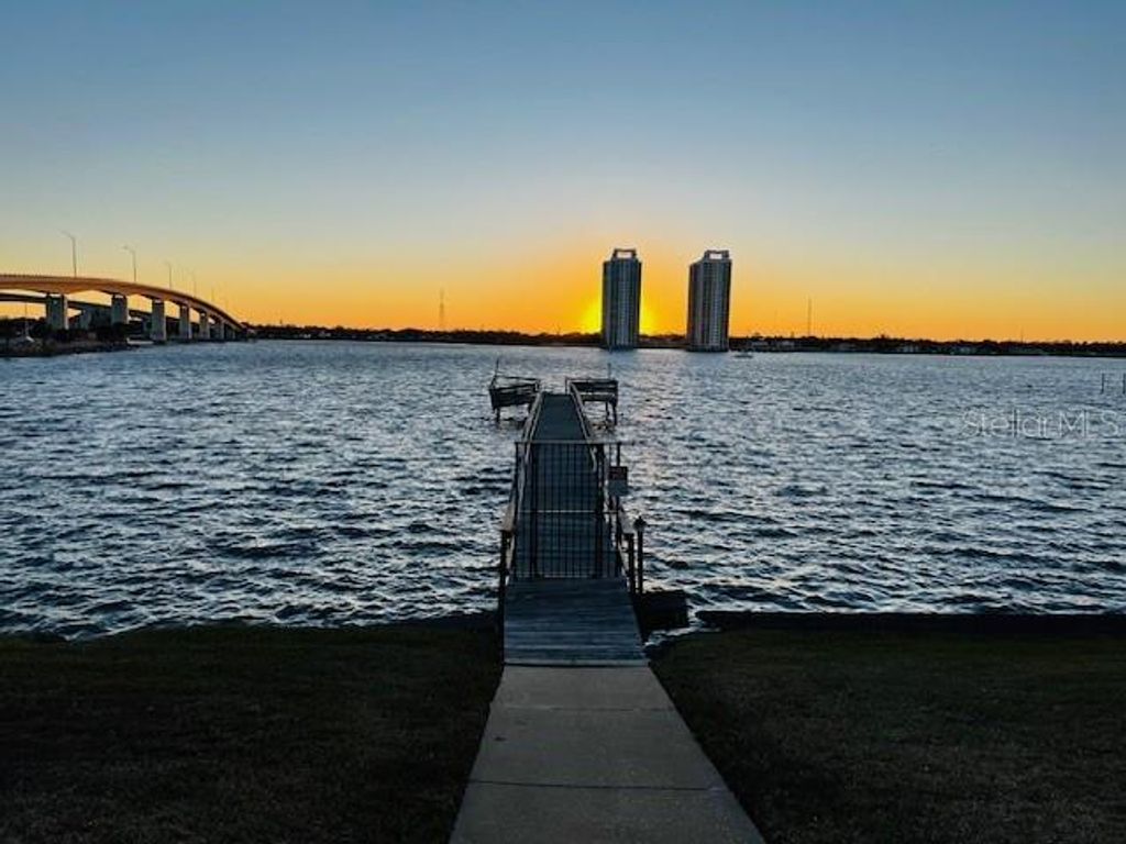 Image 30 of property listing at 625 N HALIFAX AVENUE 9, Daytona Beach, FL 32118