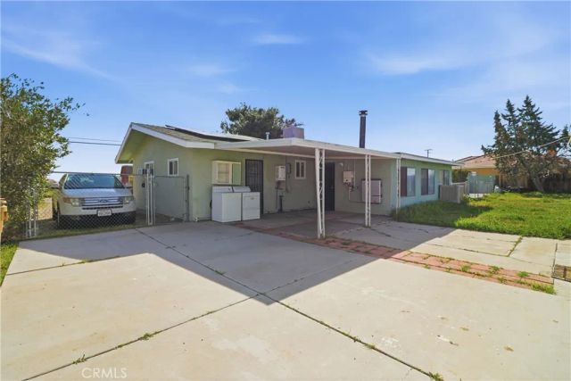 11140 3rd, Hesperia, CA 92345