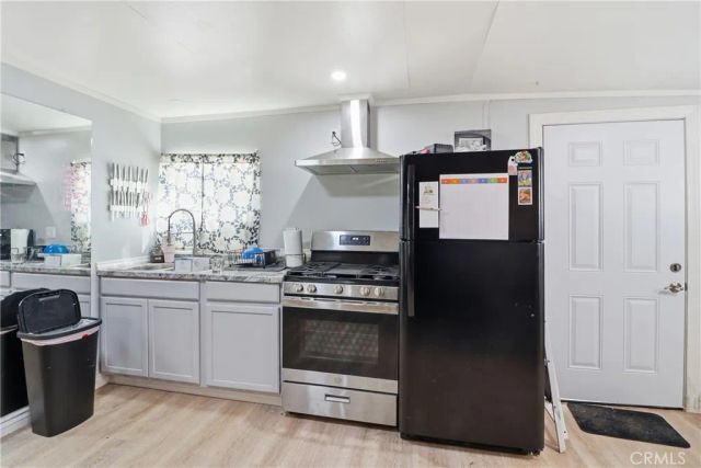 11140 3rd, Hesperia, CA 92345