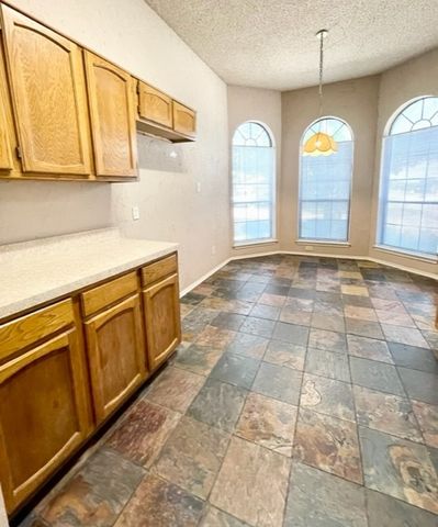 6404 Tempest Drive, Arlington, TX 76001