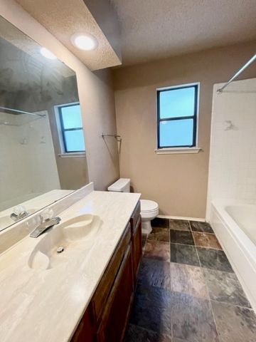 6404 Tempest Drive, Arlington, TX 76001