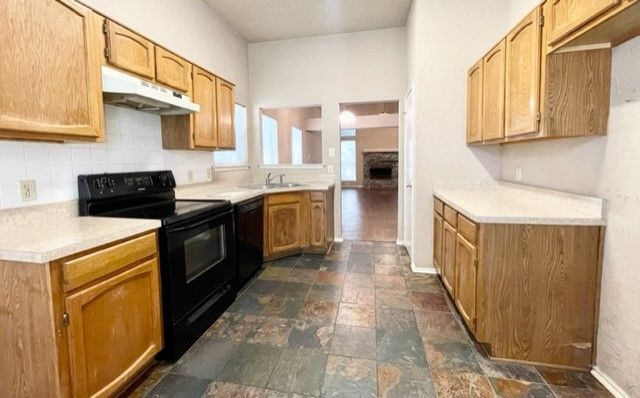 6404 Tempest Drive, Arlington, TX 76001