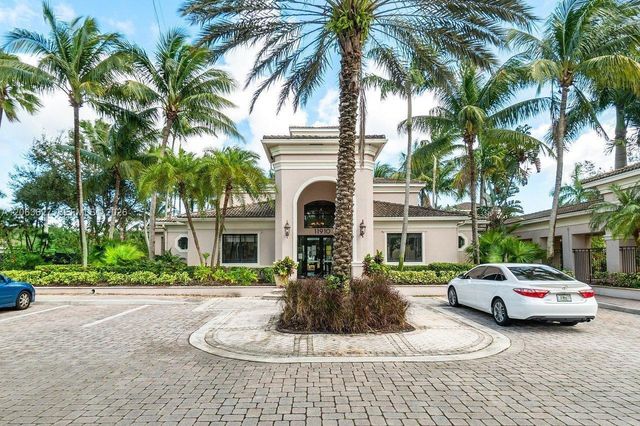 2813 Grande Parkway 301, Palm Beach Gardens, FL 33410