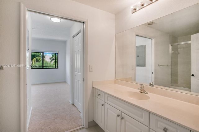 2813 Grande Parkway 301, Palm Beach Gardens, FL 33410