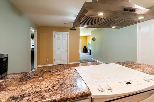 3099 Colonial Way G, Atlanta, GA 30341