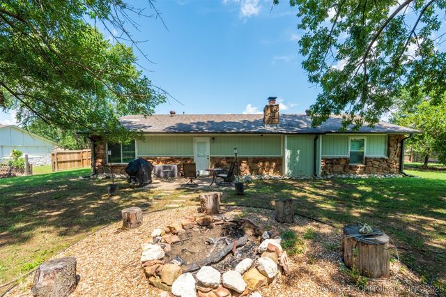 23812 E 102nd Street, Broken Arrow, OK 74014