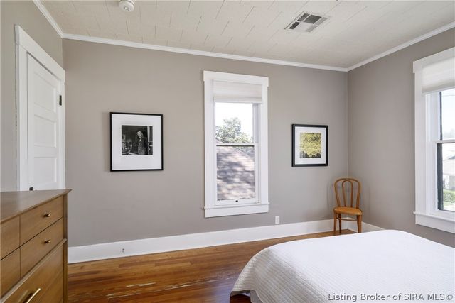 217 E 9th Street, New Albany, IN 47150