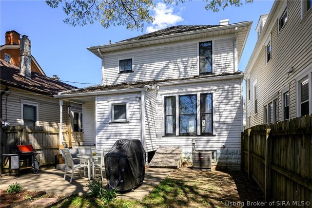 217 E 9th Street, New Albany, IN 47150