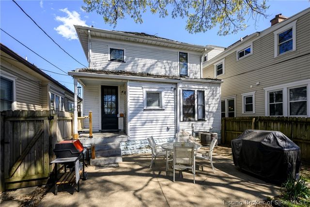 217 E 9th Street, New Albany, IN 47150