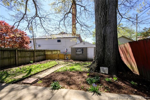 217 E 9th Street, New Albany, IN 47150