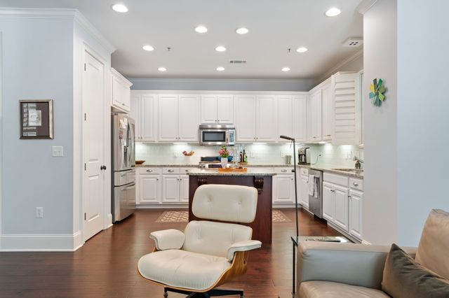 4116 Ridgefield Dr, Nashville, TN 37205