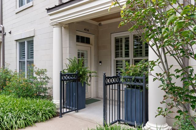 4116 Ridgefield Dr, Nashville, TN 37205