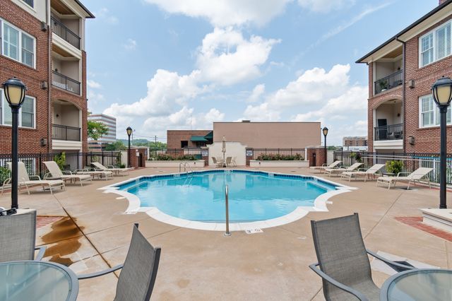 4116 Ridgefield Dr, Nashville, TN 37205