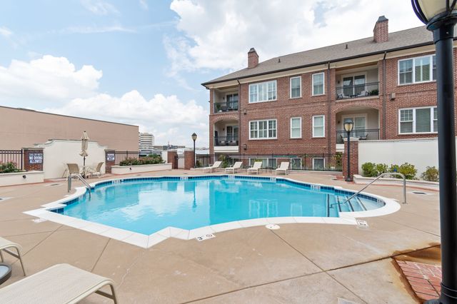 4116 Ridgefield Dr, Nashville, TN 37205