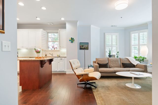 4116 Ridgefield Dr, Nashville, TN 37205