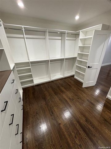 770 Cedar Street, Syosset, NY 11791