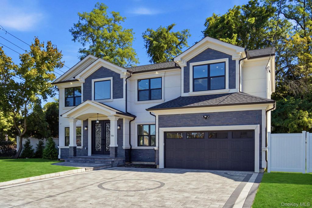770 Cedar Street, Syosset, NY 11791 — photo 2