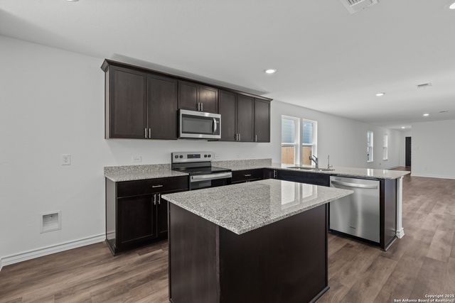 936 Heartseed Avenue, New Braunfels, TX 78130