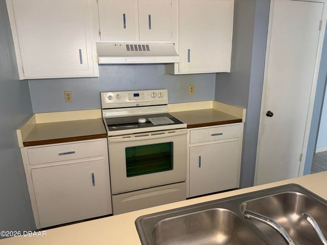 112 Lacosta Ln Unit 116, Daytona Beach, FL 32114