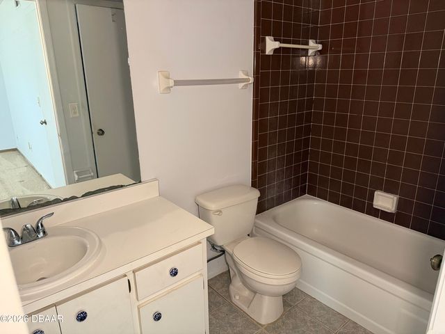 112 Lacosta Ln Unit 116, Daytona Beach, FL 32114